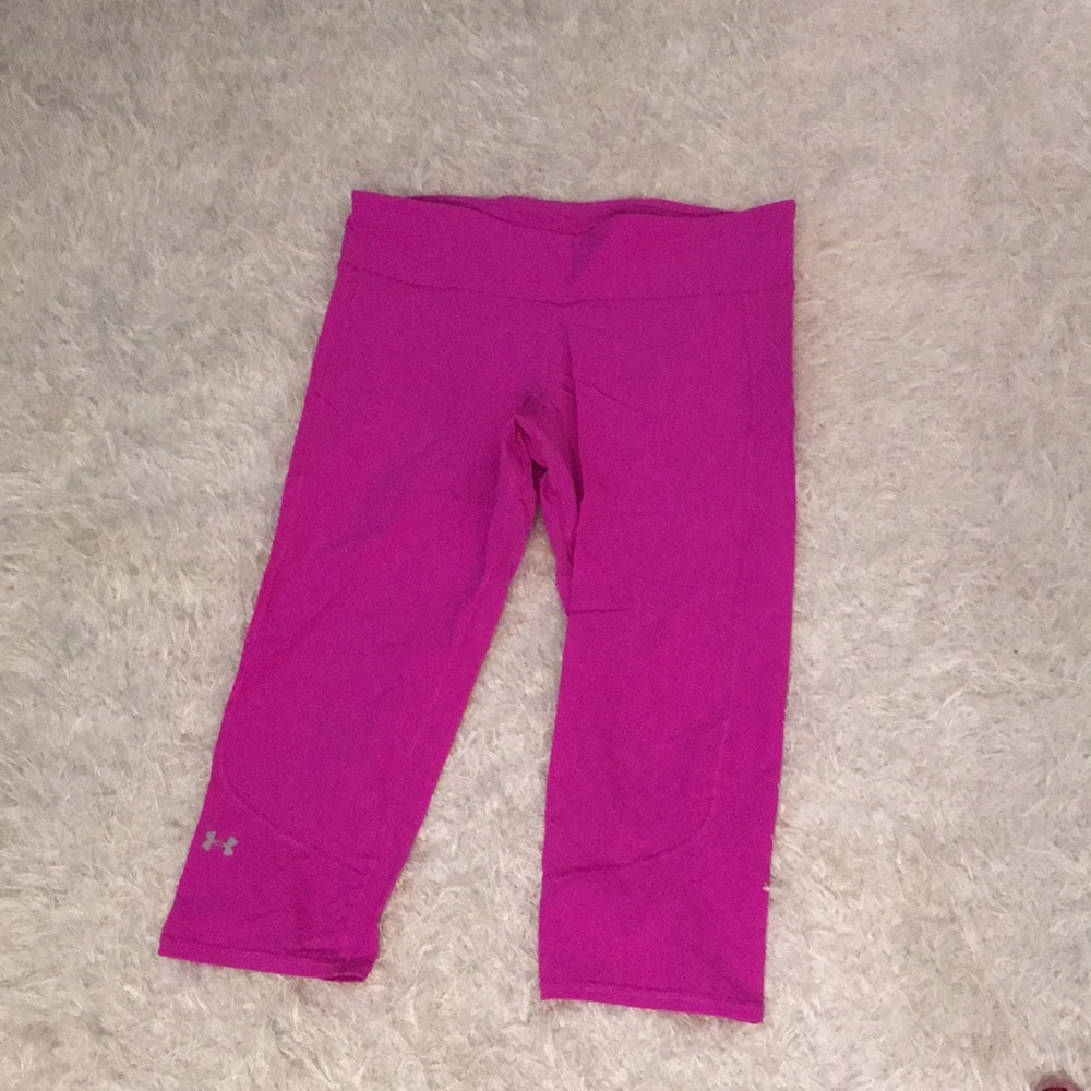 Under armor crop length